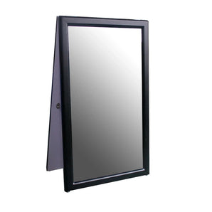 BW Mirror
